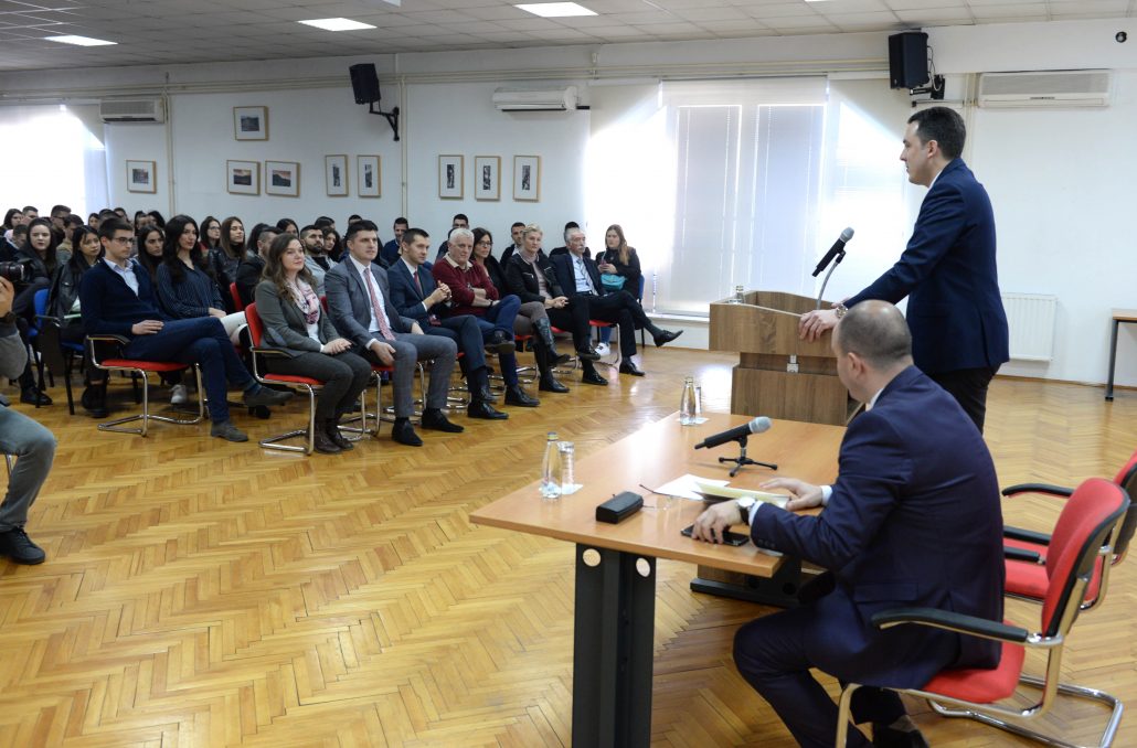 Gradonačelnik Vuković održao predavanje studentima  na temu održivog razvoja grada i aktivnog učešća građana u tom procesu