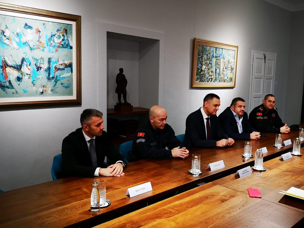 Gradonačelnik Vuković sa najboljim policajcima: Obogaćeni ovogodišnjim iskustvom u narednoj godini možemo postići još značajnije rezultate