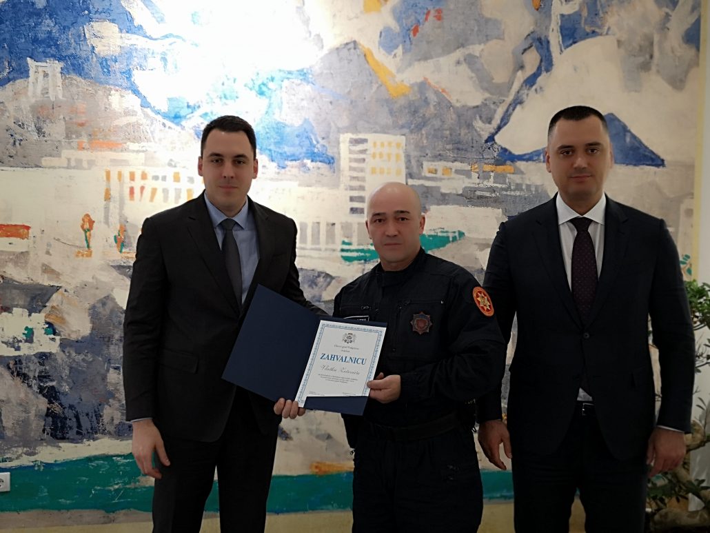Gradonačelnik Vuković sa najboljim policajcima: Obogaćeni ovogodišnjim iskustvom u narednoj godini možemo postići još značajnije rezultate