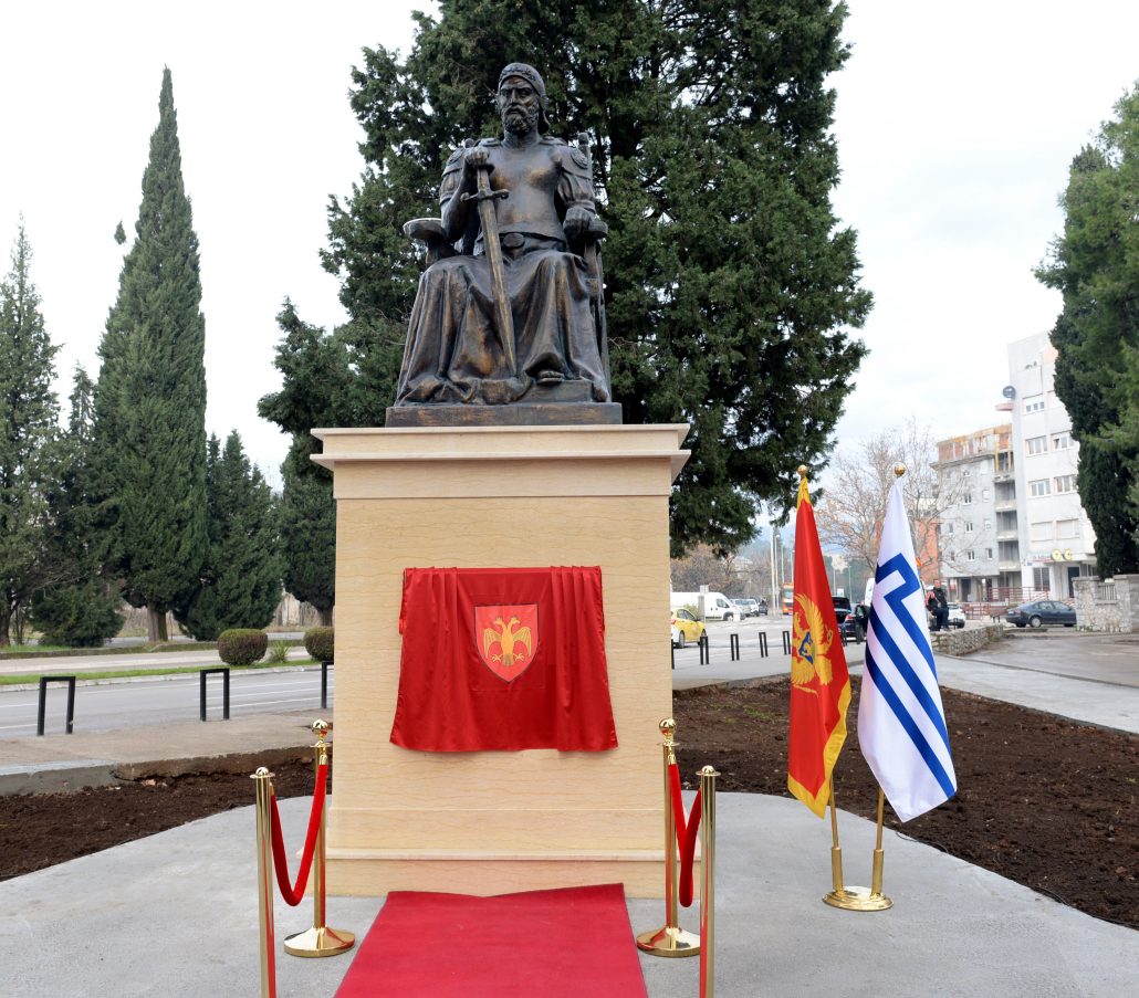 Otkriven spomenik Ivanu Crnojeviću