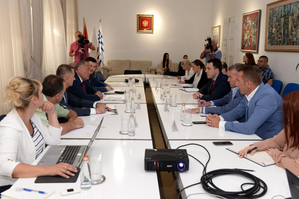 Potpredsjednik  Simović i gradonačelnik Vuković najavili odlučnu borbu protiv nelegalne eksploatacije na Morači