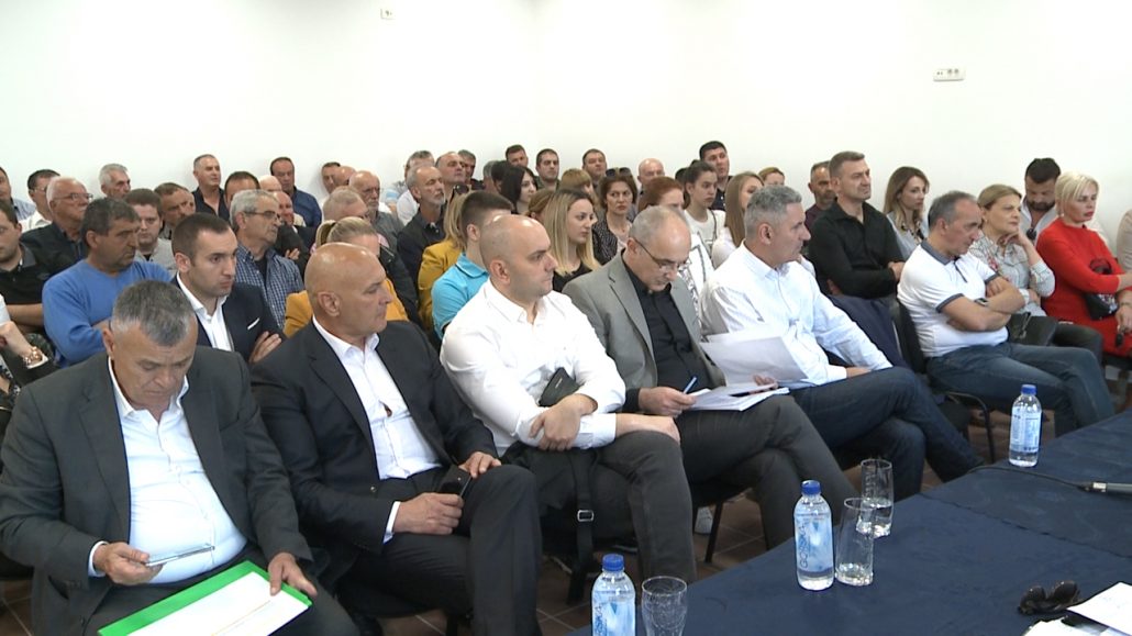 Gradonačelnik Vuković sa građanima u Gornjoj Gorici: Izgradnjom sistema za prečišćvanje otpadnih voda biće ukonjen postojeći kolektor