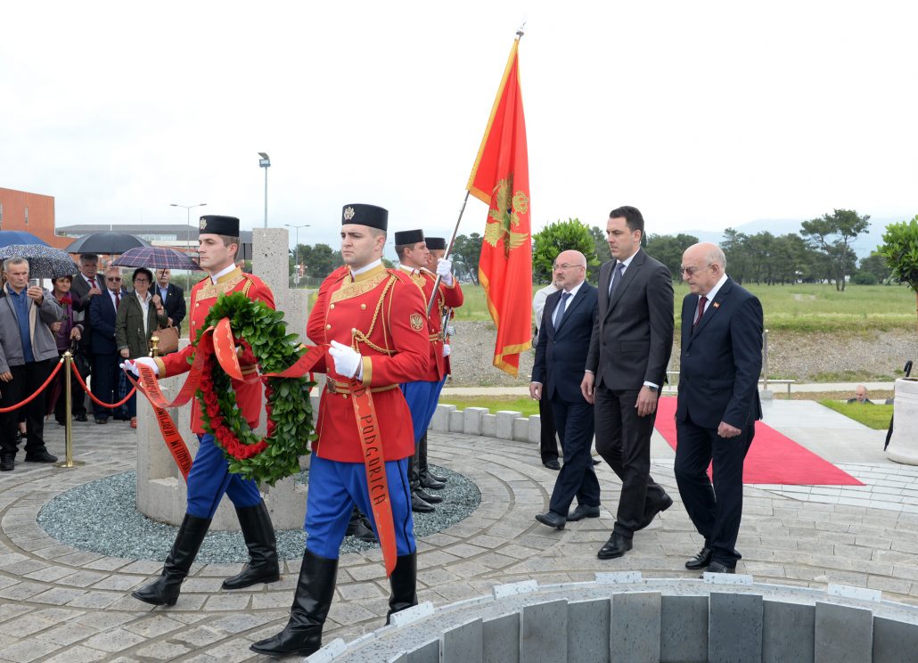 Vuković: Spomenik narodne revolucije je neraskidiva veza sa idealima državnog i ljudskog dostojanstva